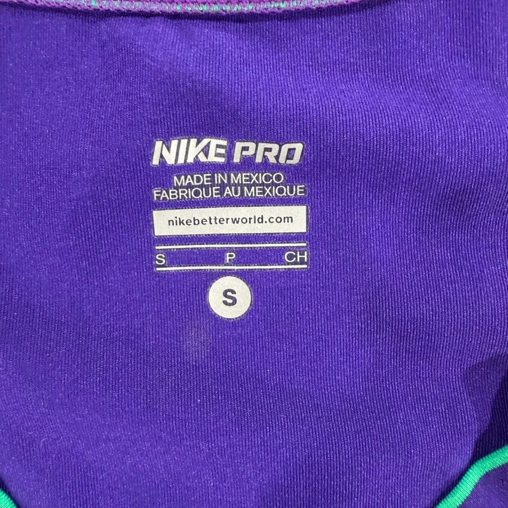 Nike Pro Livestrong Womens Purple V-Neck Short Sleeve Athletic T-Shirt Small